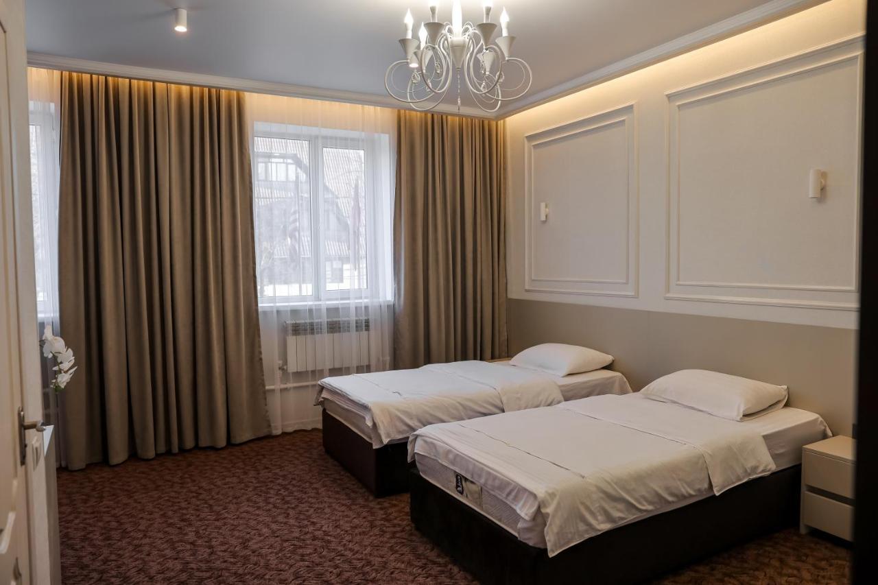 Grand Hotel Bishkek Exterior photo