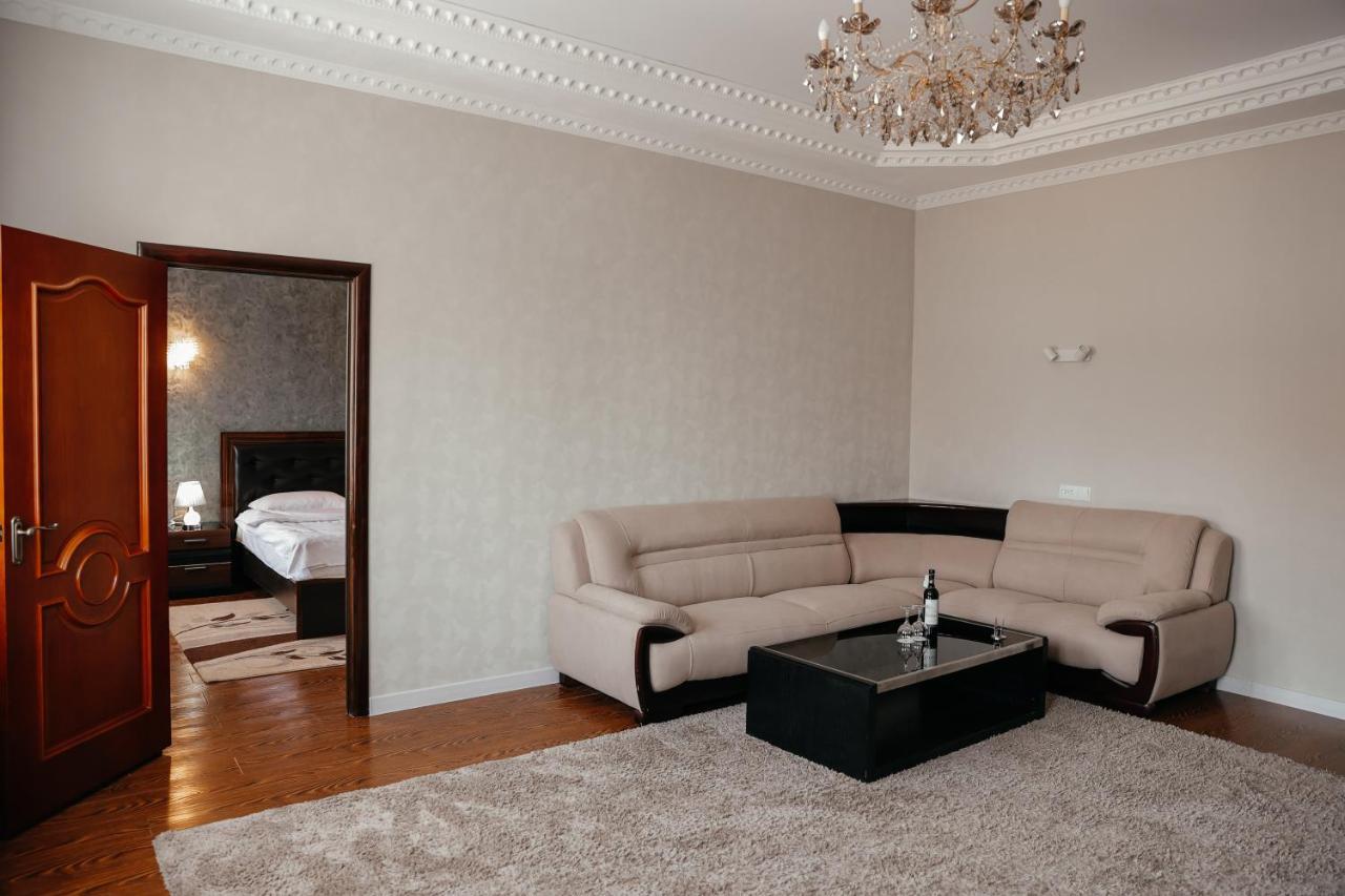 Grand Hotel Bishkek Exterior photo