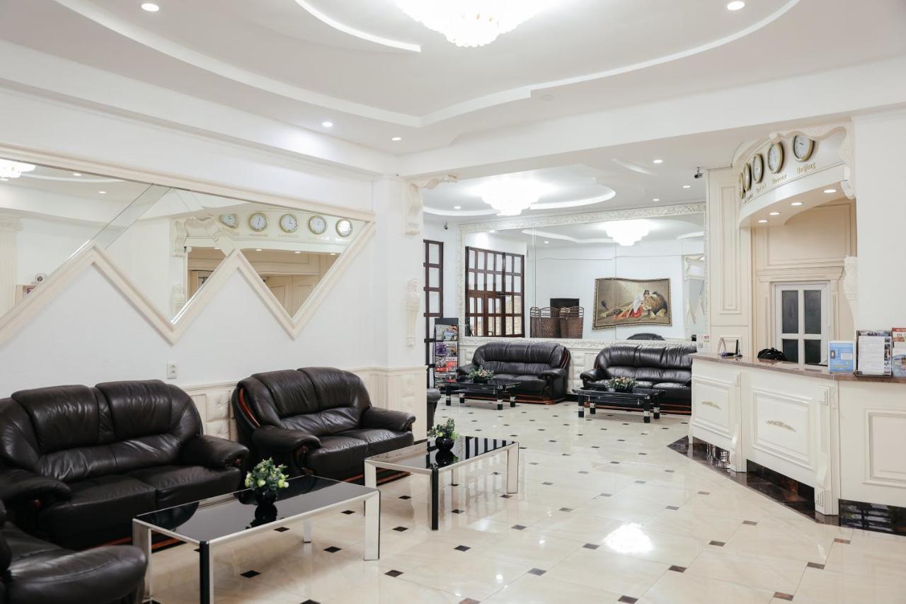 Grand Hotel Bishkek Exterior photo