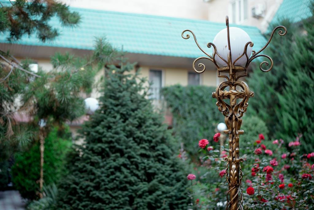 Grand Hotel Bishkek Exterior photo