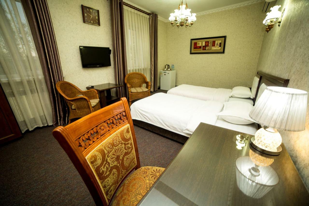 Grand Hotel Bishkek Exterior photo